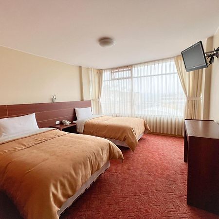 Hotel Flor De Los Andes Tulcán 외부 사진