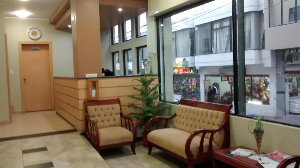 Hotel Flor De Los Andes Tulcán 외부 사진