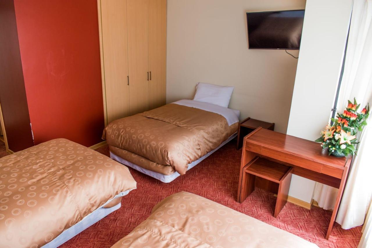 Hotel Flor De Los Andes Tulcán 외부 사진