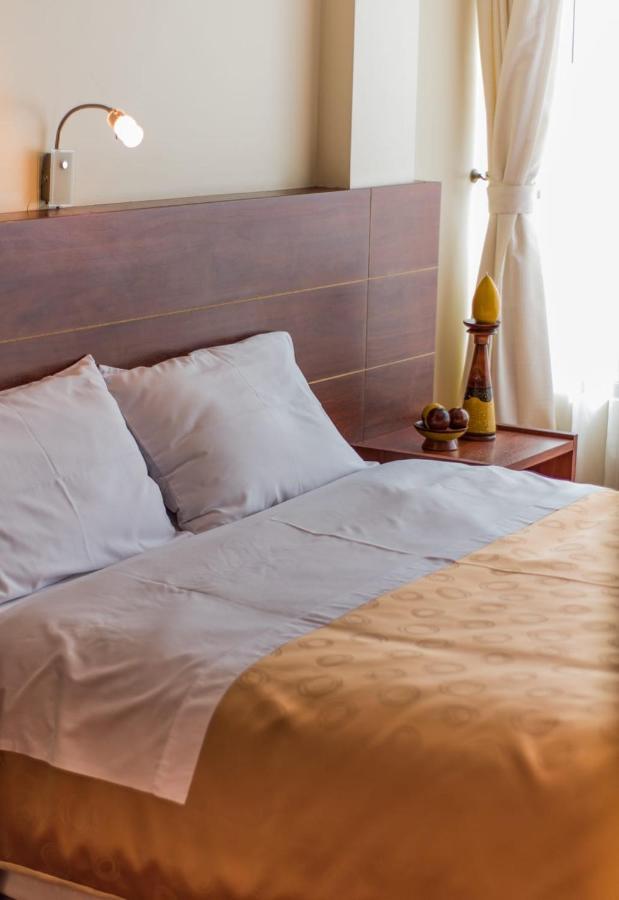 Hotel Flor De Los Andes Tulcán 외부 사진